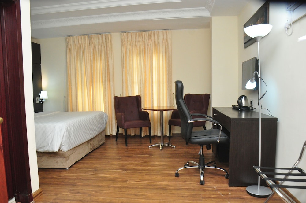 Penthouse photo 2