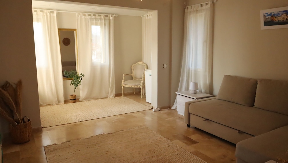 Deluxe Room, Garden View photo 3