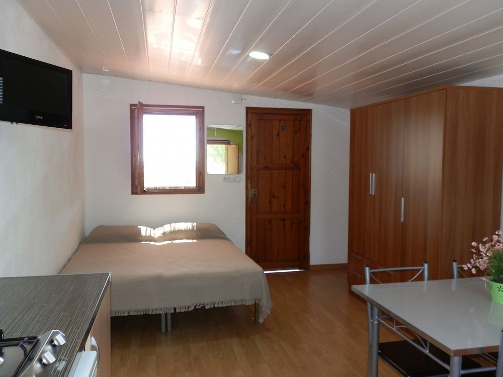 Estudio Económico (2 adultos + 2 niños)