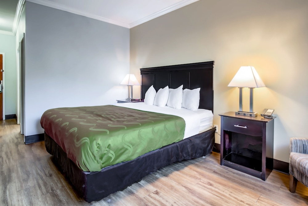 Room, 1 King Bed, Accessible, Non Smoking - Photo 6