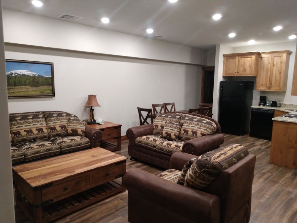 Deluxe Suite, Multiple Beds, Patio photo 1