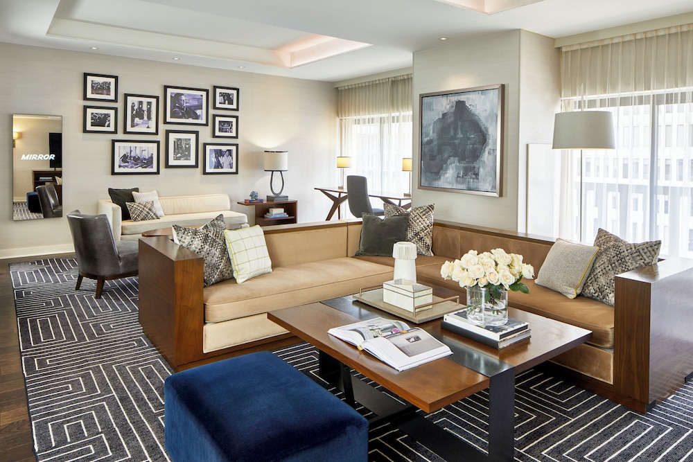 Presidential Suite photo 3