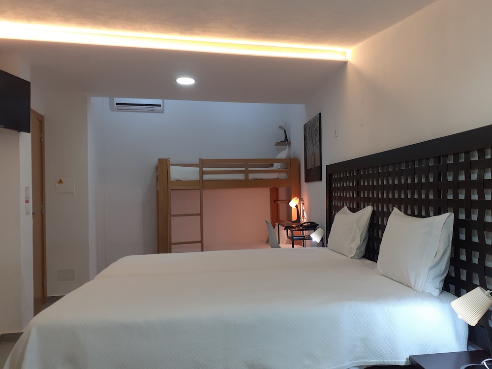 Family Triple Room photo 3