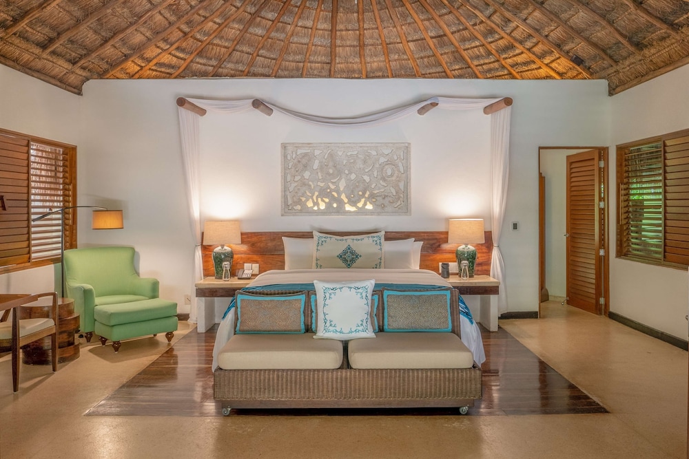 Luxury Villa, 1 King Bed (with Private Plunge Pool)