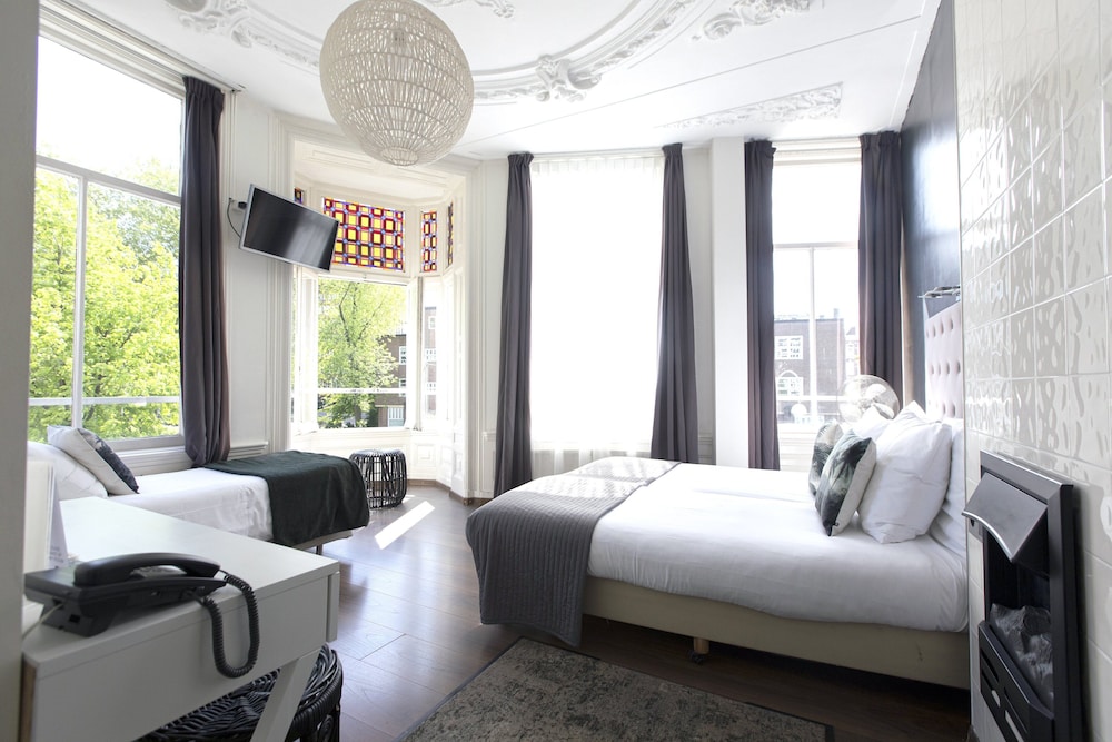 Triple Room, Private Bathroom, Canal View photo 1