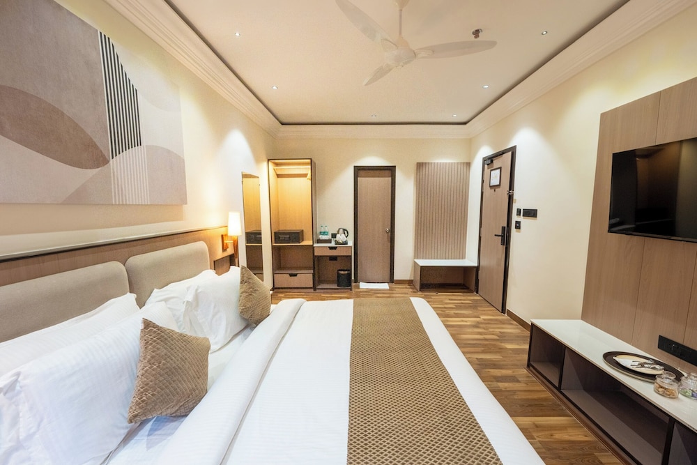 Basic Room, 1 Bedroom, Private Bathroom, Garden View photo 2