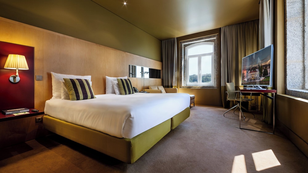 Deluxe Room (Grand View) - Photo 2