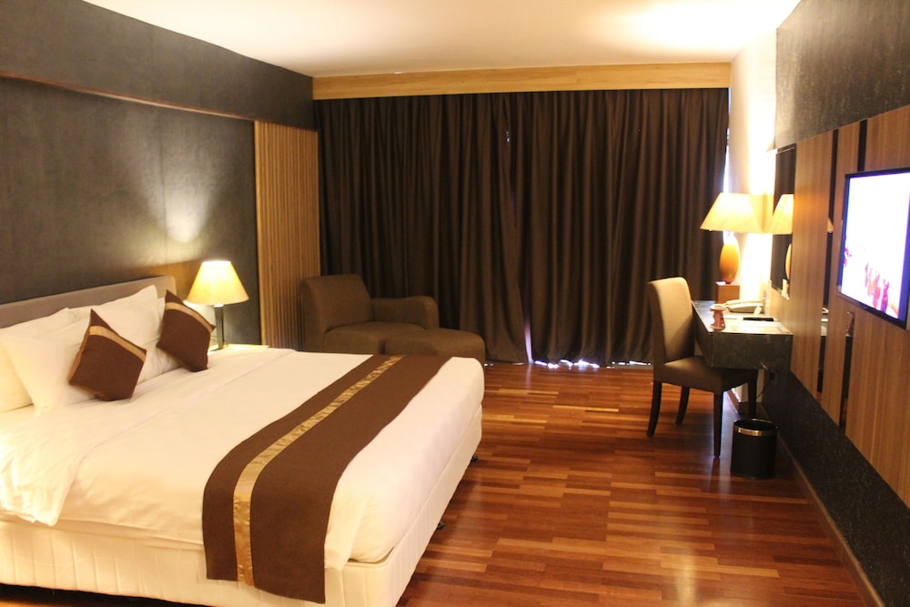 Deluxe Room - Photo 3