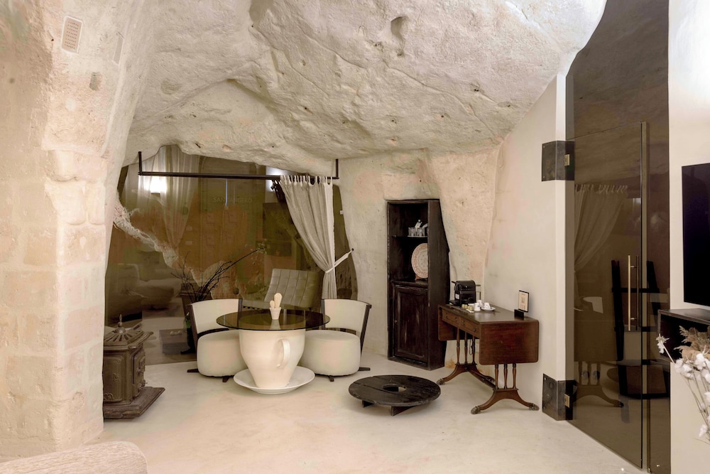 Grotta Superior Patio - Photo 2
