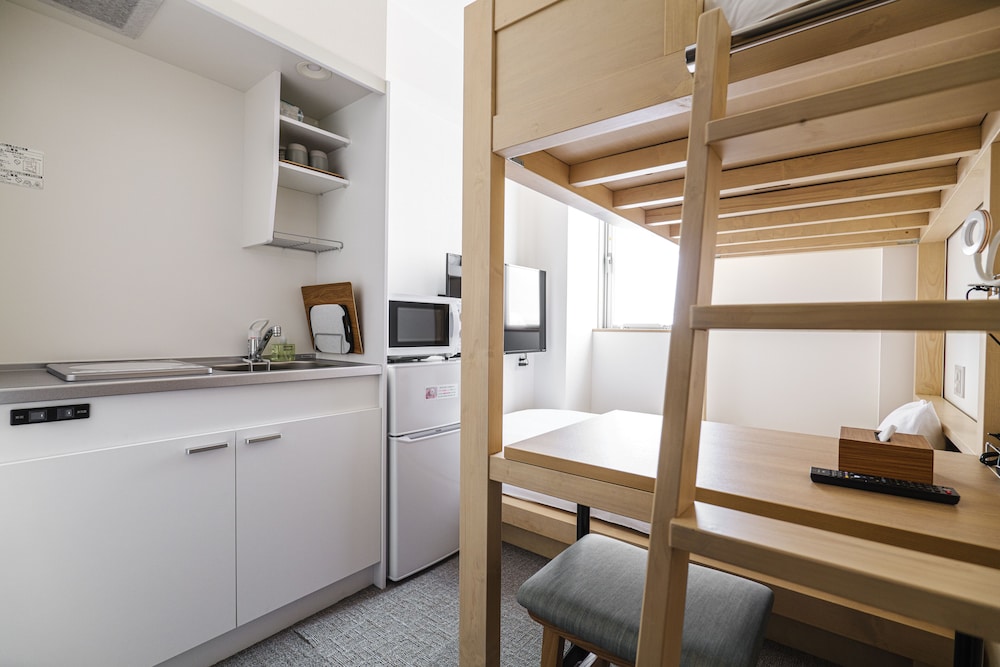 Basic Twin Room, Non Smoking photo 1