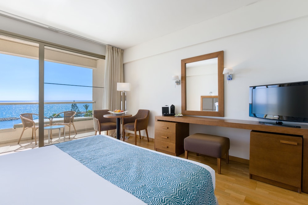Superior Double Room, Sea View photo 2