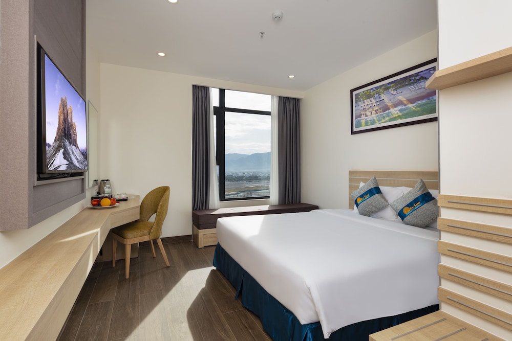 Deluxe Double Room, City View photo 1