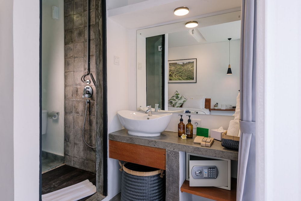 Standard Twin Room - Photo 19