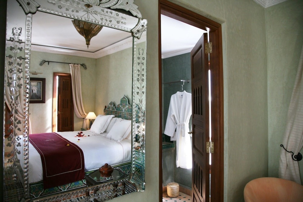 Junior Suite, 1 King Bed (Fassia) photo 3