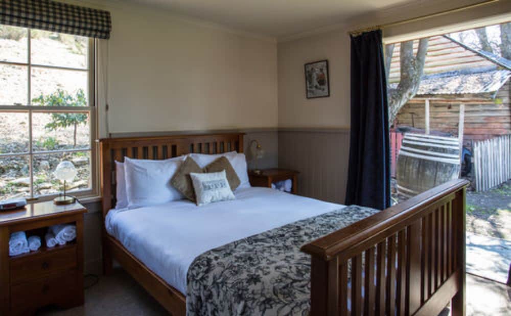 Standard Room (Queen Room) photo 3