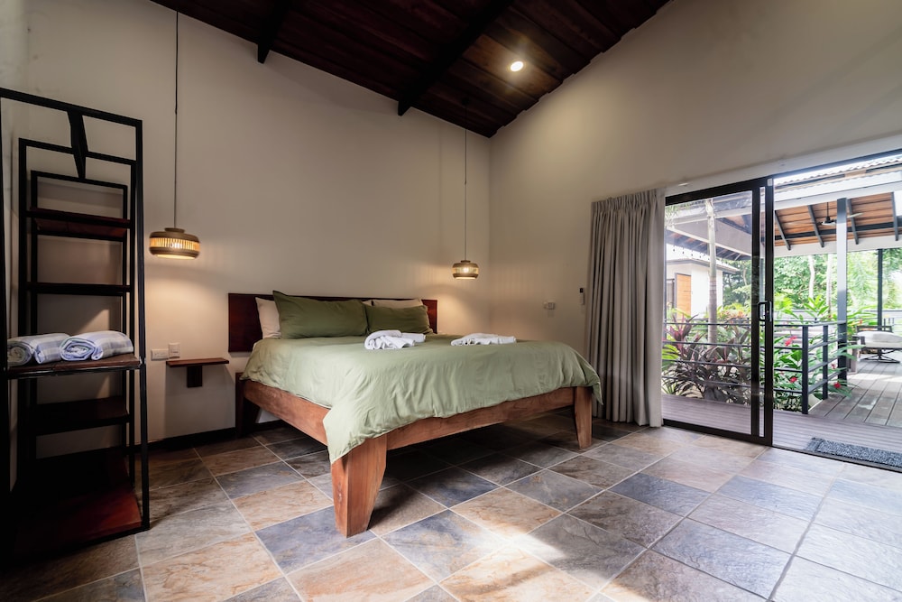 Room, 1 King Bed with Sofa bed, Terrace