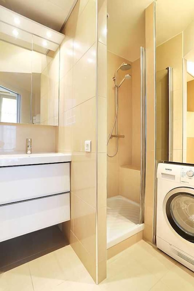 City Apartment photo 2
