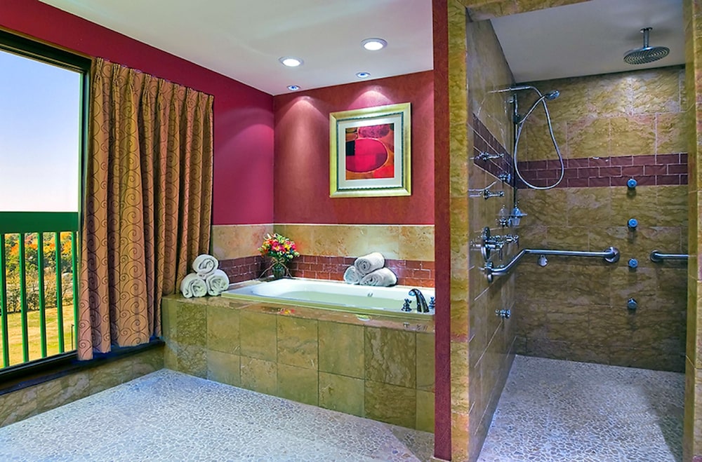 Executive Suite, 1 King Bed, Non Smoking - Photo 4