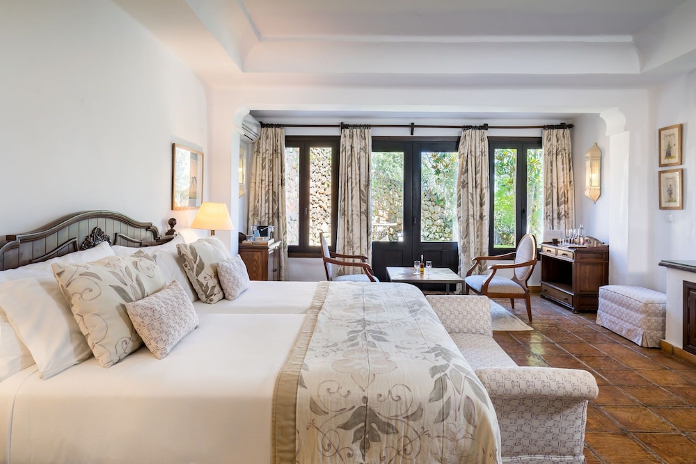 Grand Suite, 2 Bedrooms, Garden View
