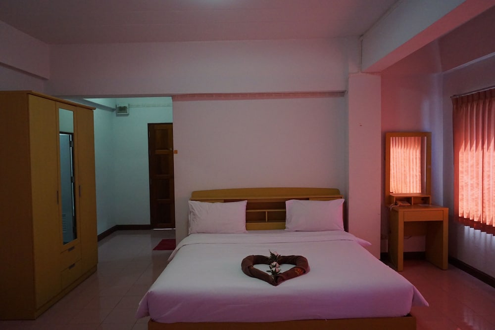 Standard Double Room with Bathtub photo 1
