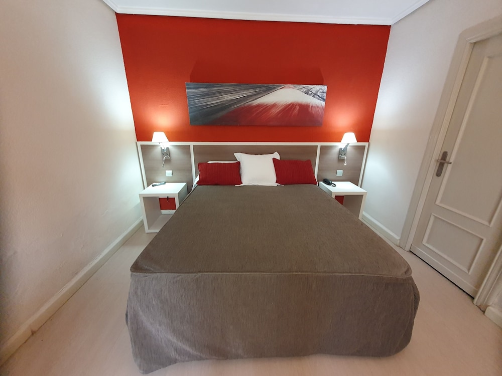 Basic Double Room, Garden View - Photo 3