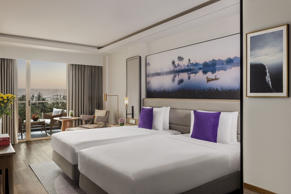 Deluxe Room Twin Beds with Balcony - Photo 6