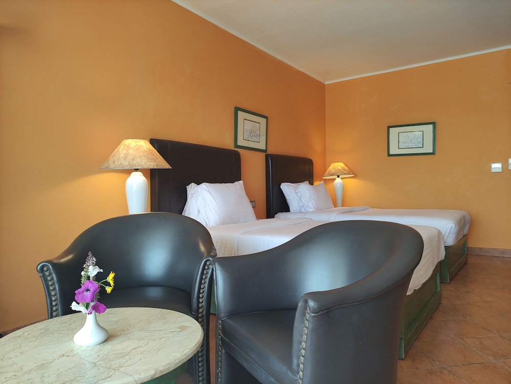 Standard Double or Twin Room, Garden View - Photo 3