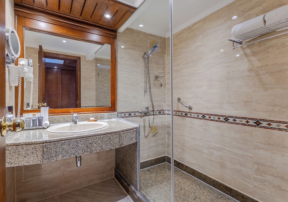 Select Room with Pool View