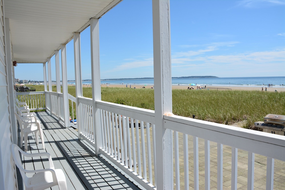 Room, Ocean View (Wind Song)