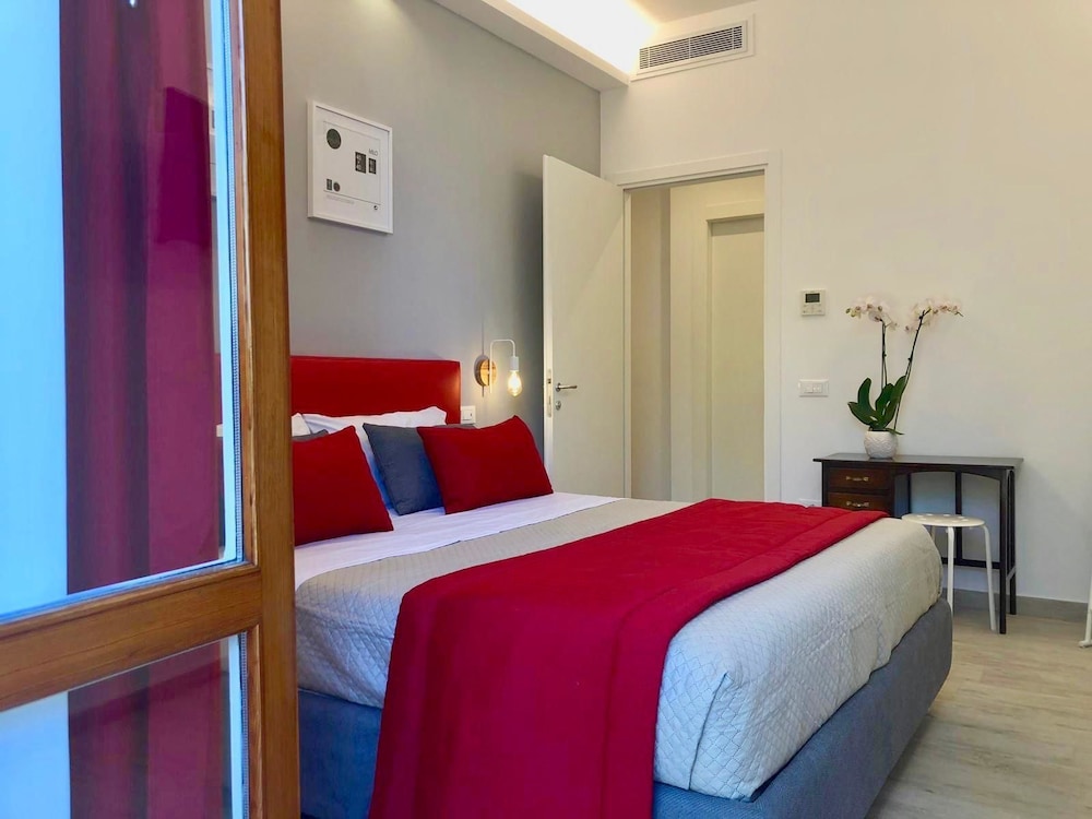Standard Room (Pomodoro)