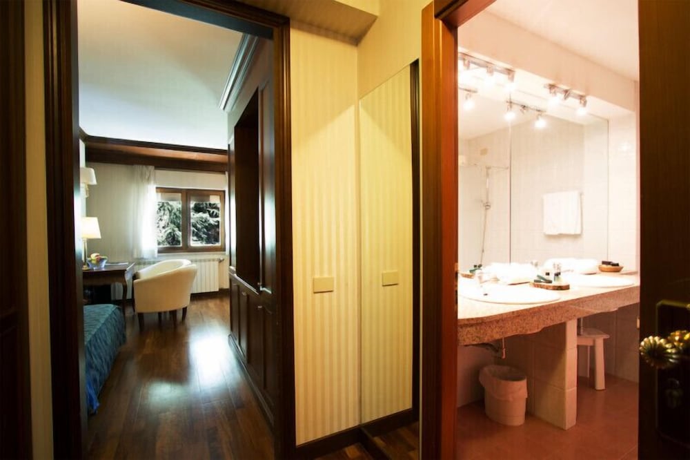 Quadruple Room photo 2