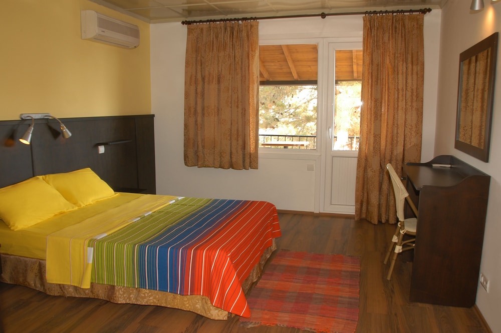 Standard Room photo 1
