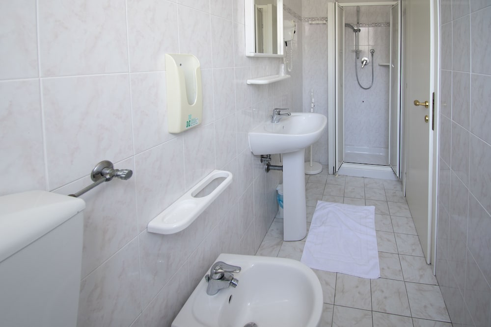 Triple Room - Photo 4