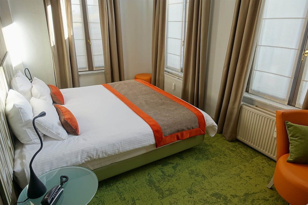 Superior Double or Twin Room photo 2