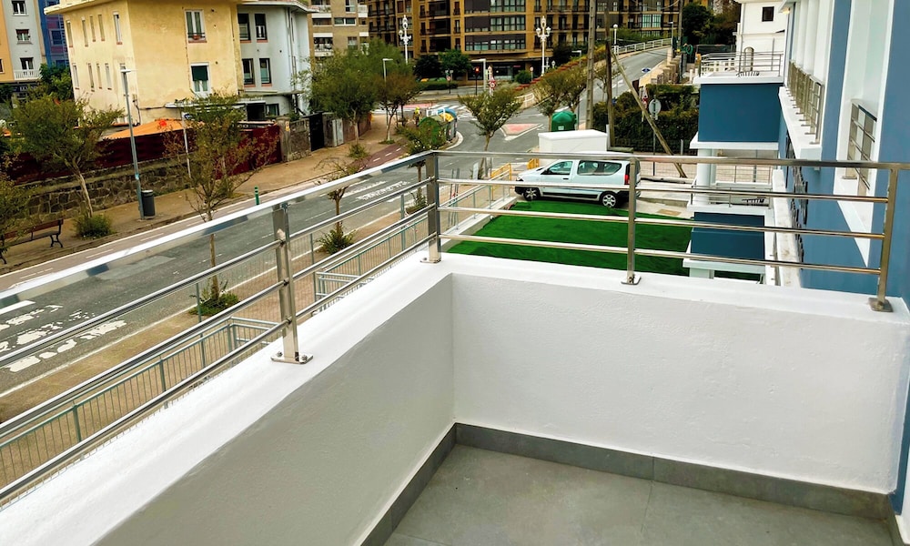 Executive Studio, Balcony (2 People) photo 3