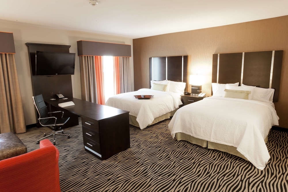 Suite, 2 Queen Beds, Accessible, Non Smoking photo 3