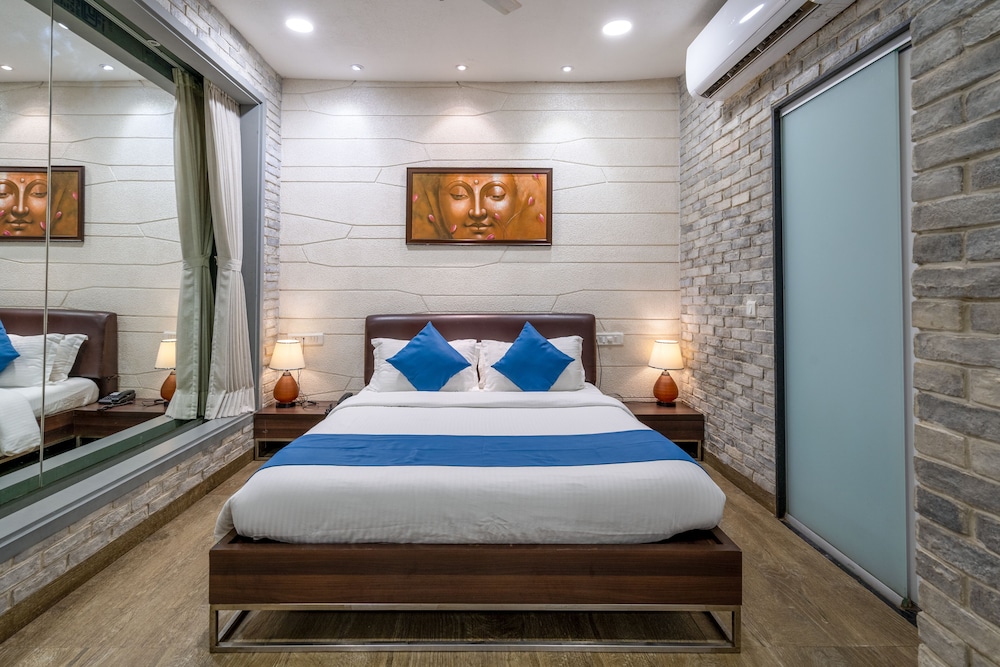 Deluxe Room, 1 King Bed