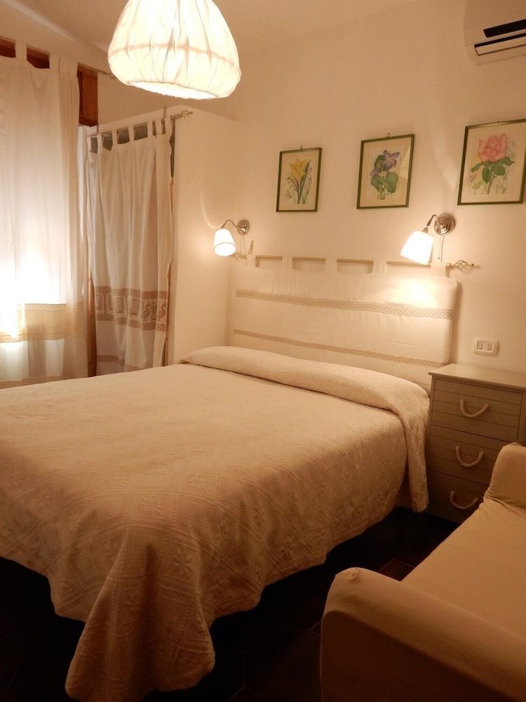 Superior Suite, 1 Queen Bed With Sofa Bed, Ensuite (Diamante )