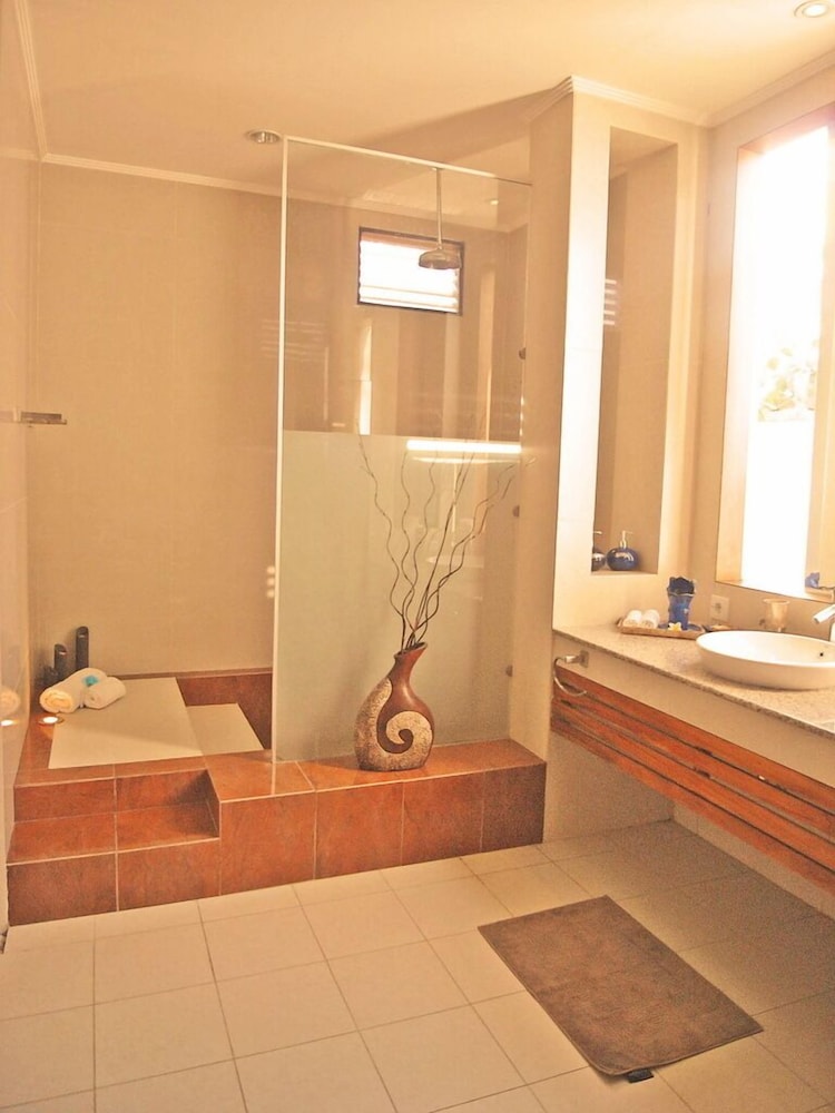 Villa, 5 Bedrooms photo 3