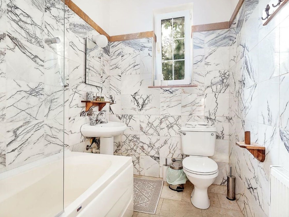 Basic Triple Room
