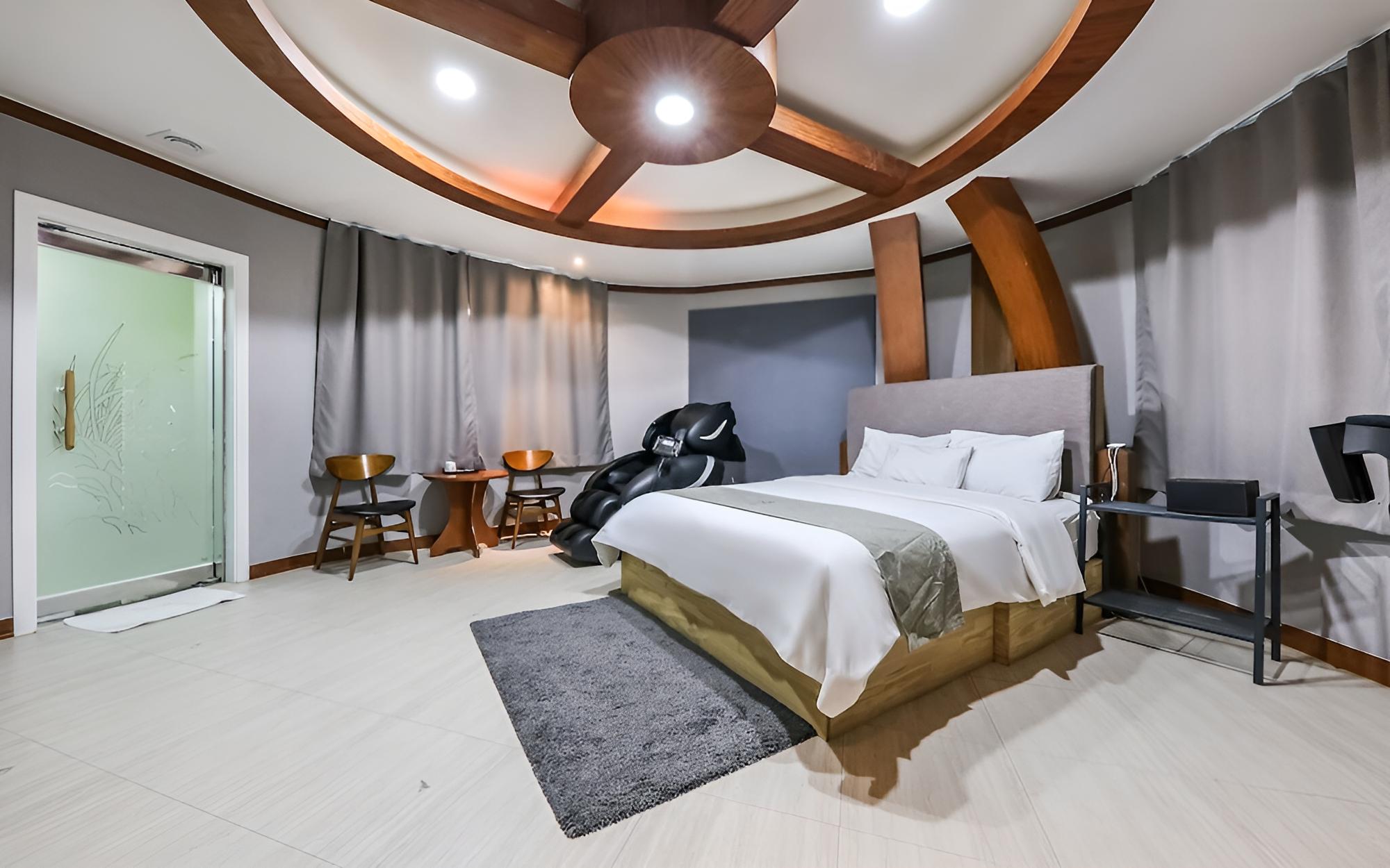 Room (VIP room B (one type 1PC massage chai) - Photo 1