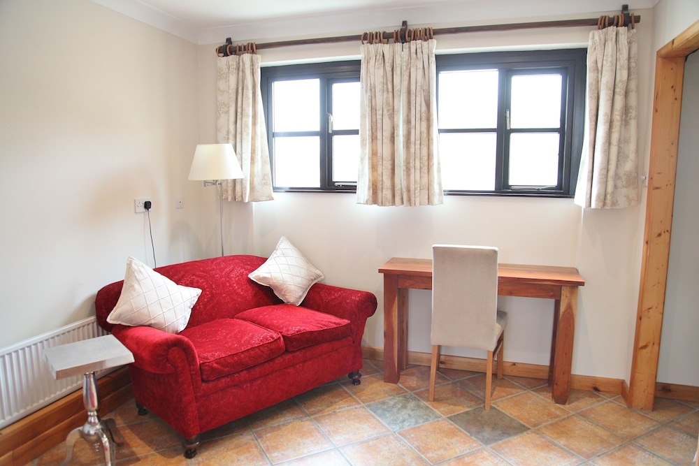 Standard Twin Room, Accessible photo 3
