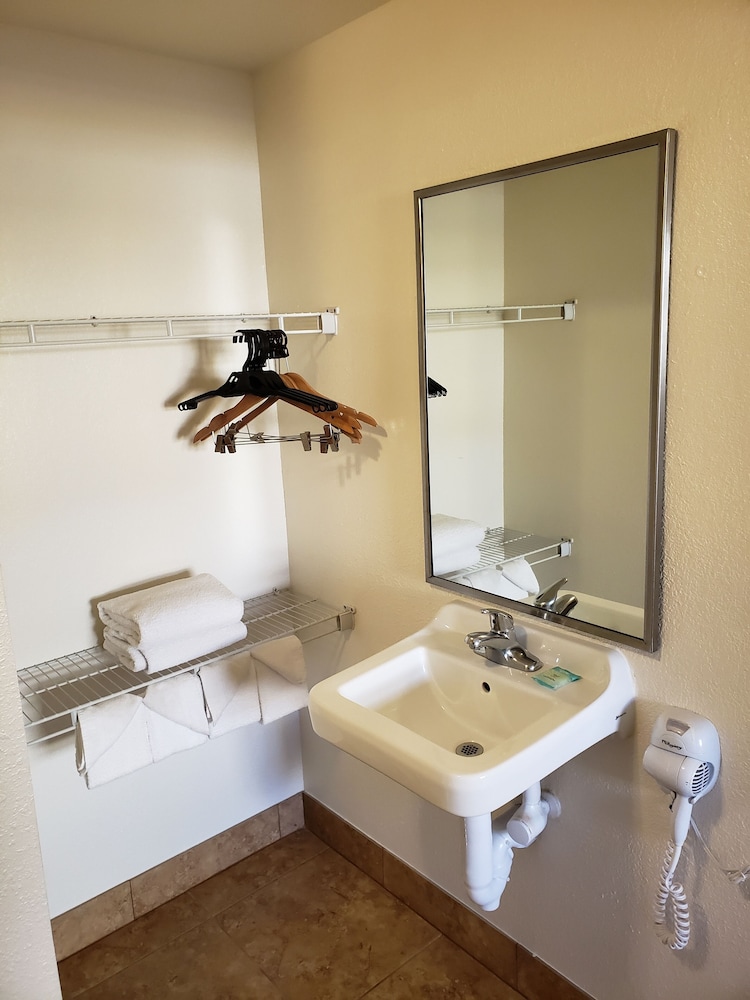 Oceanfront Inn and Suites, 사진 5