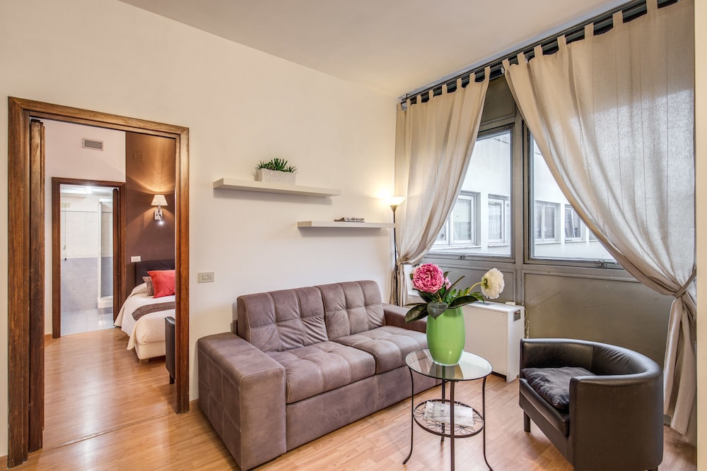 Classic Apartment, 1 Bedroom, Kitchenette photo 3