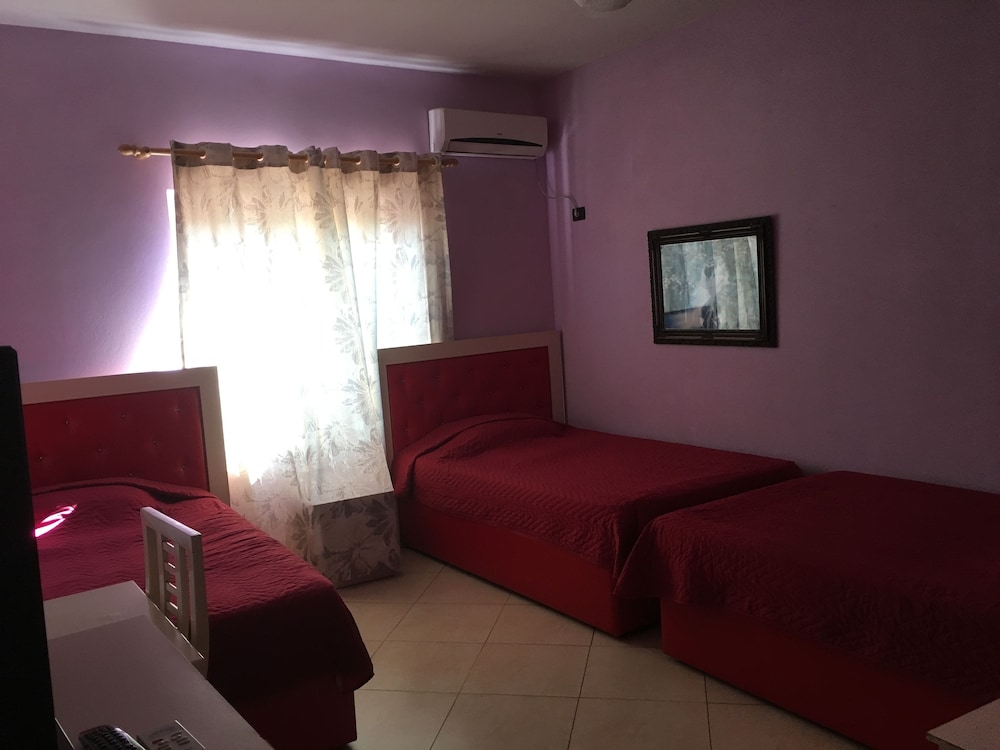 Basic Triple Room