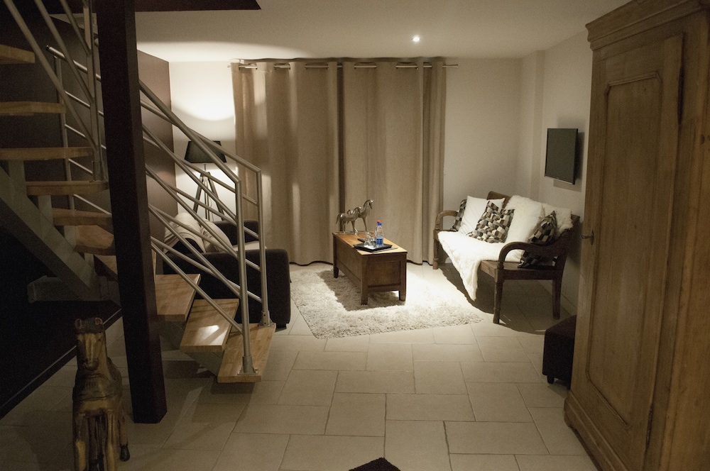 Suite, 1 Queen Bed, Non Smoking