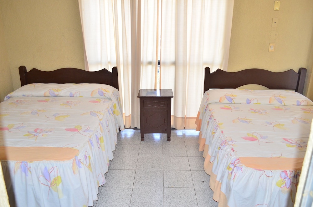Standard Double Room, 2 Double Beds photo 1