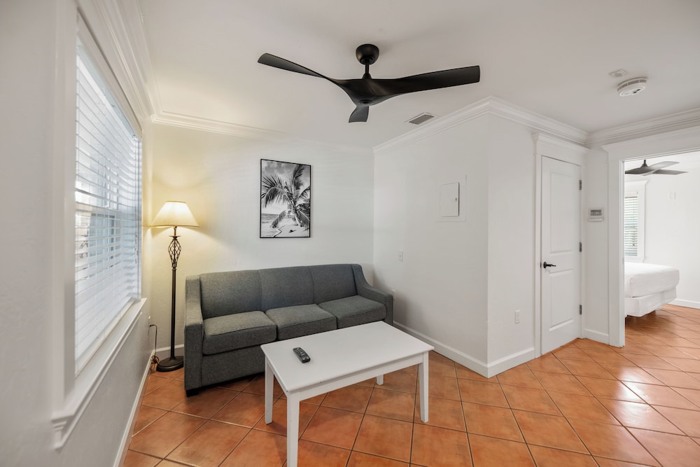 Ground Level, Pool View, 1 Bedroom