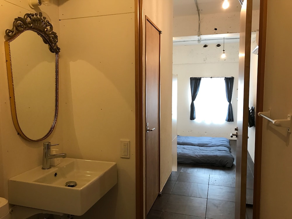 Quadruple Room (3-A) - Photo 7