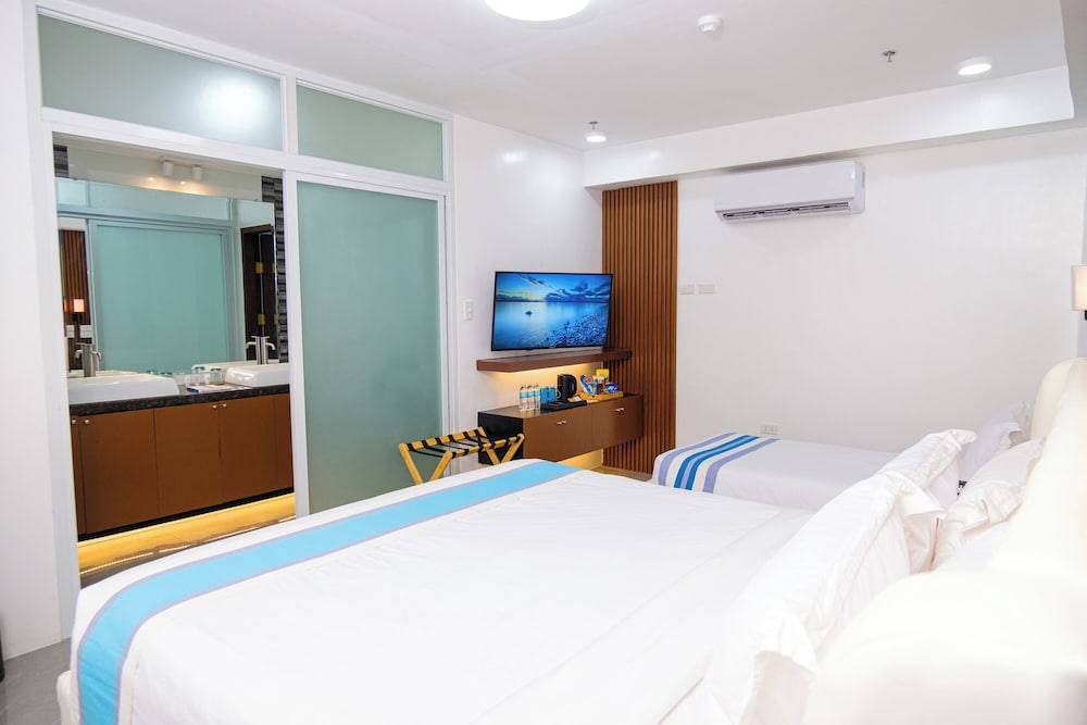 Family Room - Photo 20